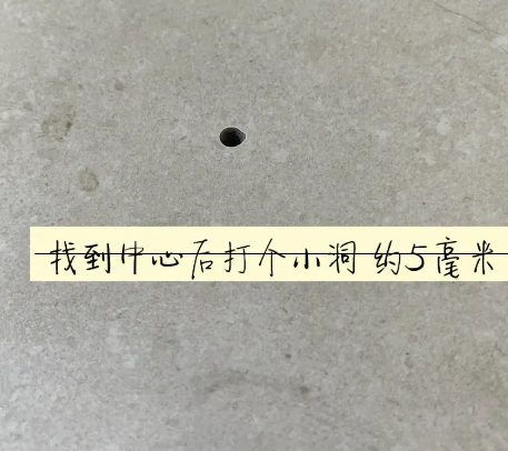 望奎瓷砖空鼓维修公司专业解答在瓷砖铺贴过程中，如果砂料搅拌不均匀，将会带来以下问题